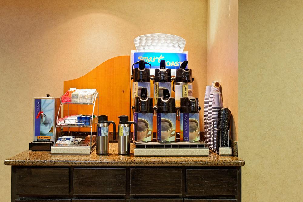 Holiday Inn Express & Suites Ozona By Ihg Bagian luar foto