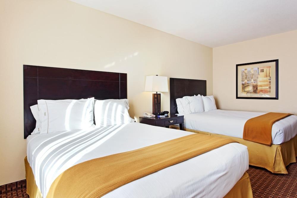 Holiday Inn Express & Suites Ozona By Ihg Bagian luar foto