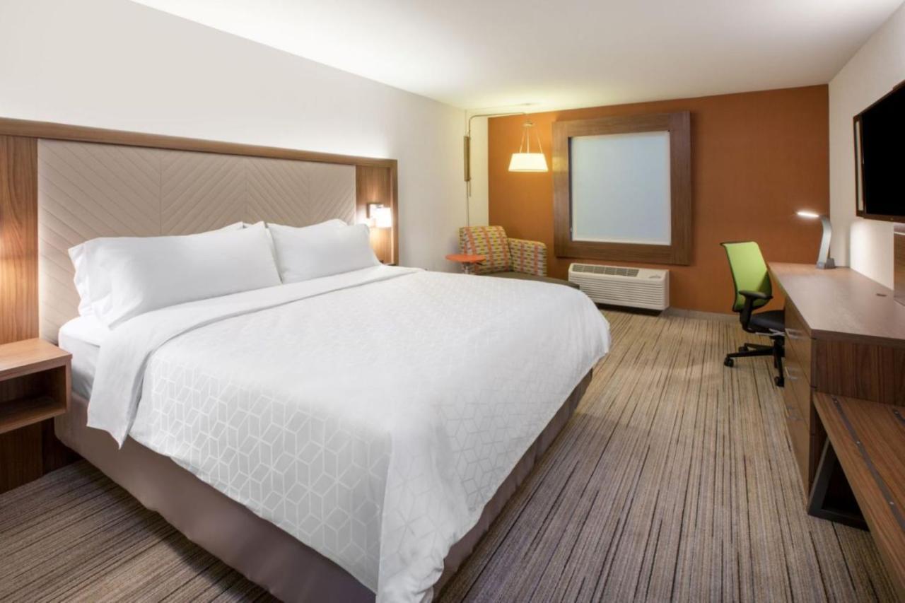 Holiday Inn Express & Suites Ozona By Ihg Bagian luar foto