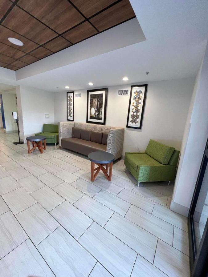 Holiday Inn Express & Suites Ozona By Ihg Bagian luar foto